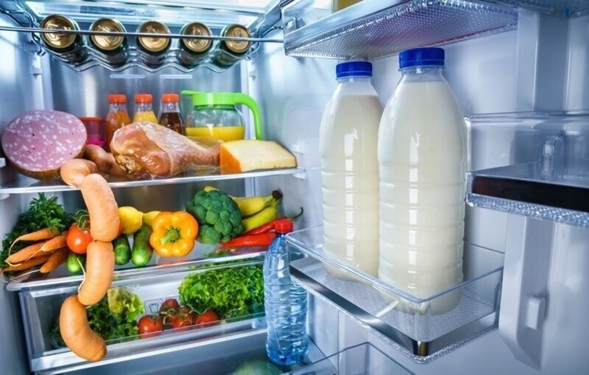 Kokius penkis šaldytuve laikomus maisto produktus galima pavadinti pačiais pavojingiausiais
