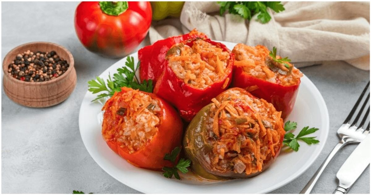 Mėsa ir ryžiais įdarytos paprikos