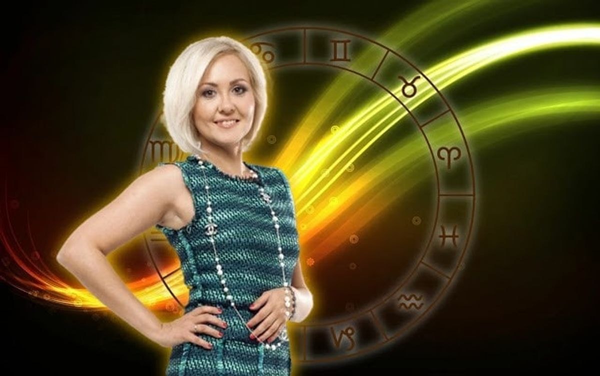 Vasilisa Volodina įvardijo penkis zodiako ženklus, kuriuose juoda juostelė pasikeis į baltą