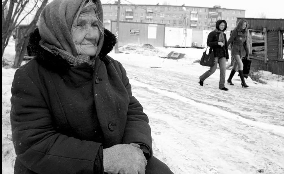 Močiutė prašė Visagalio atsiųsti jai bent šiek tiek pinigų maistui, o Dievas išklausė jos maldas!