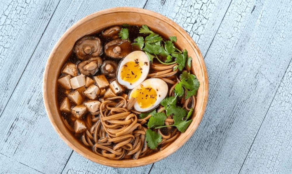 Tofu makaronų sriuba