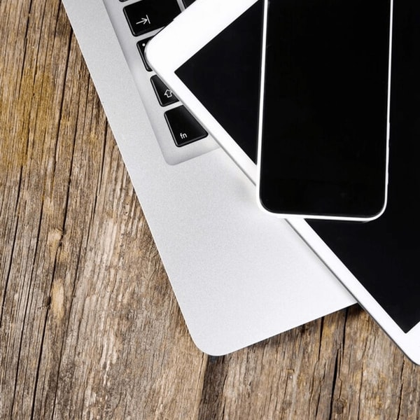 Mobilieji telefonai ir kiti įrenginiai