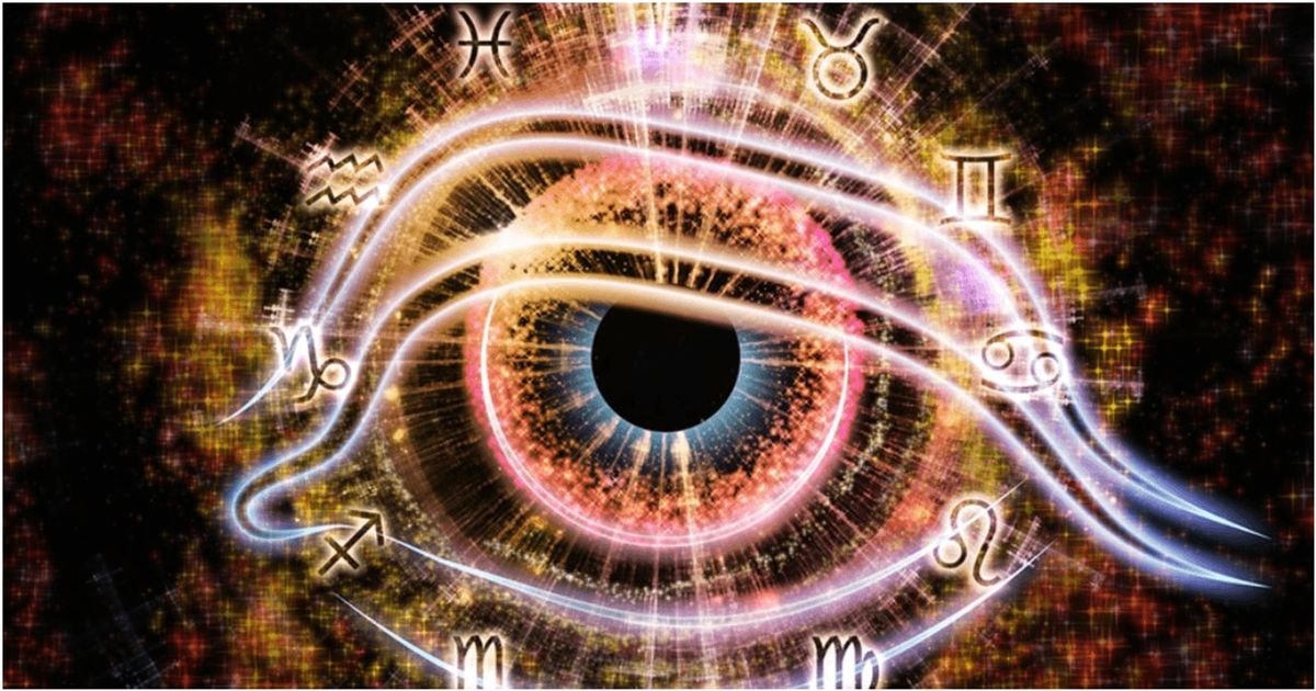 Sukurta kosminio transo ir hipnozės žėrinčių detalių skaitmeniniame neuroniniame tinkle koncepcija