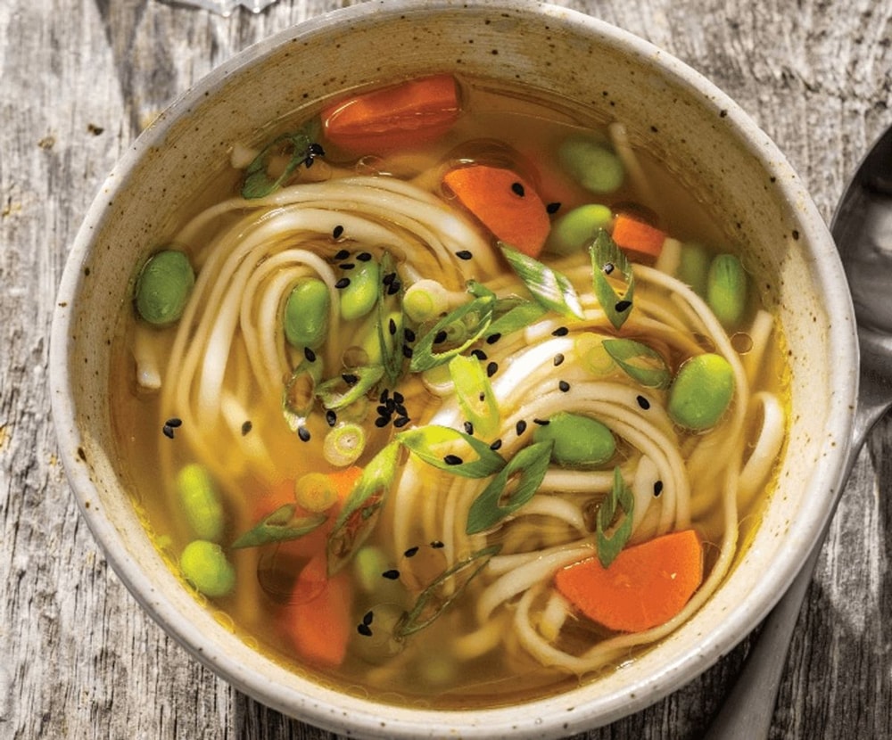 Miso-imbiero udon makaronų sriuba
