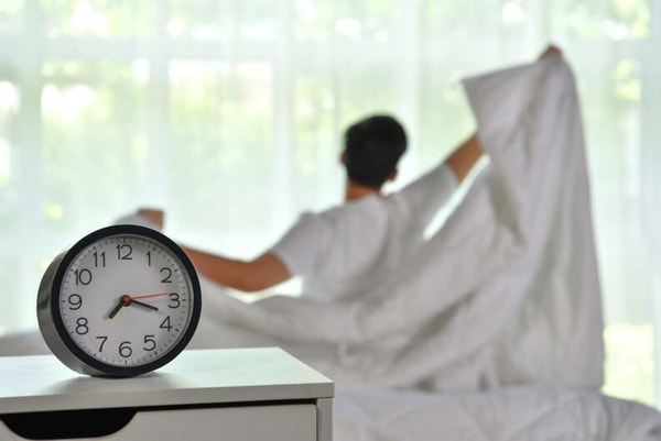 Bent 7 valandos miego per parą