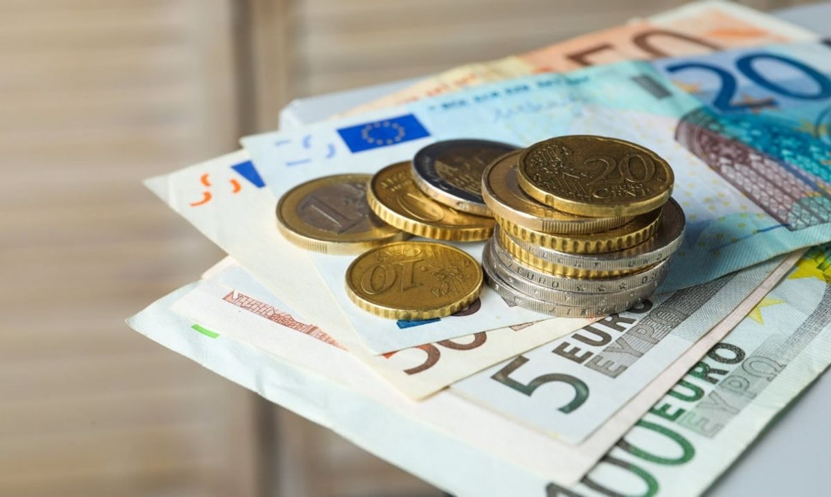 Kas nutinka su banko sąskaitomis mirus jų savininkui ir kiek laiko saugomos lėšos?