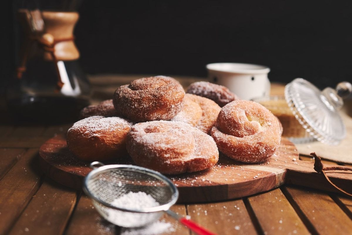 Biscuit Donuts