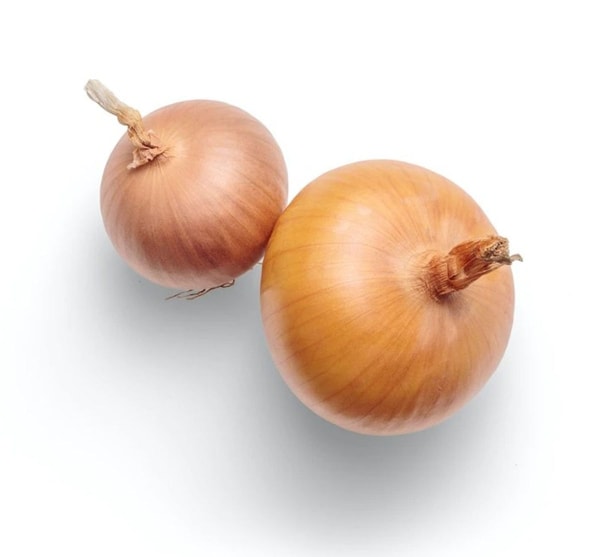two heads of onions 