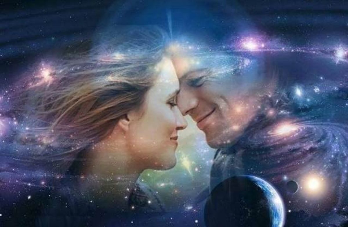 Kur skirtingi zodiako ženklai gali sutikti savo meilę: Vėžiai turi eiti į romantiškas vietas, o Mergelės atkreipia dėmesį į aplinką