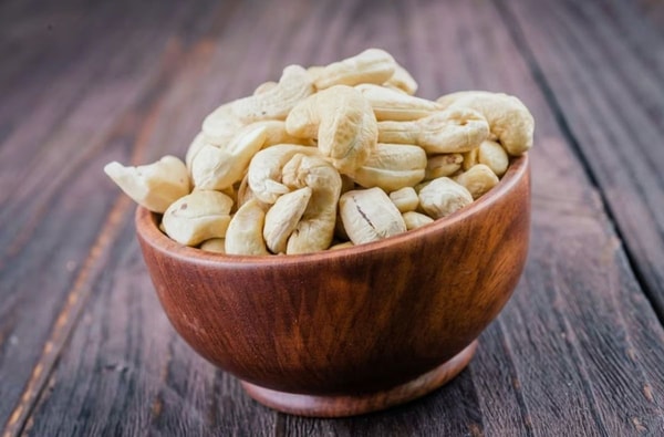 cashews