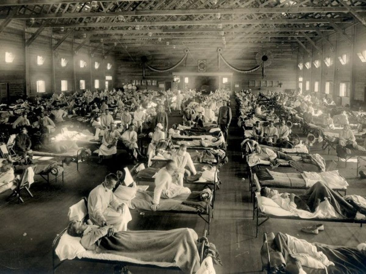 1918 m. Koronavirusas ir ispanų gripas, palyginimai ir faktai