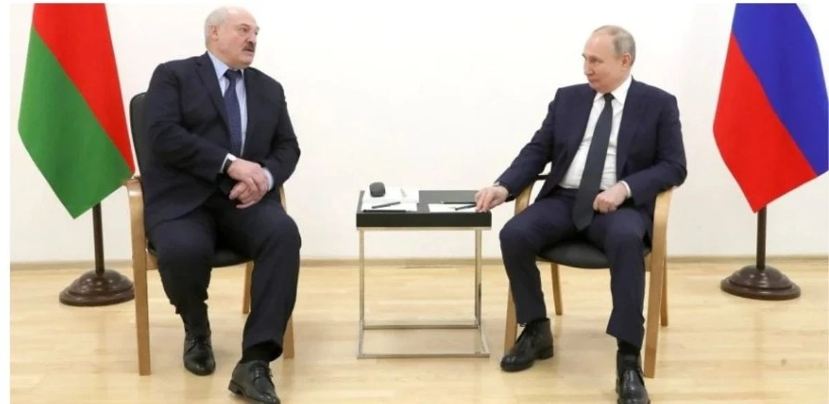 „Nemaniau, kad taip nutiks“: Lukašenka skundėsi, kad Rusijos Federacijos „specialioji operacija“ užsitęsė