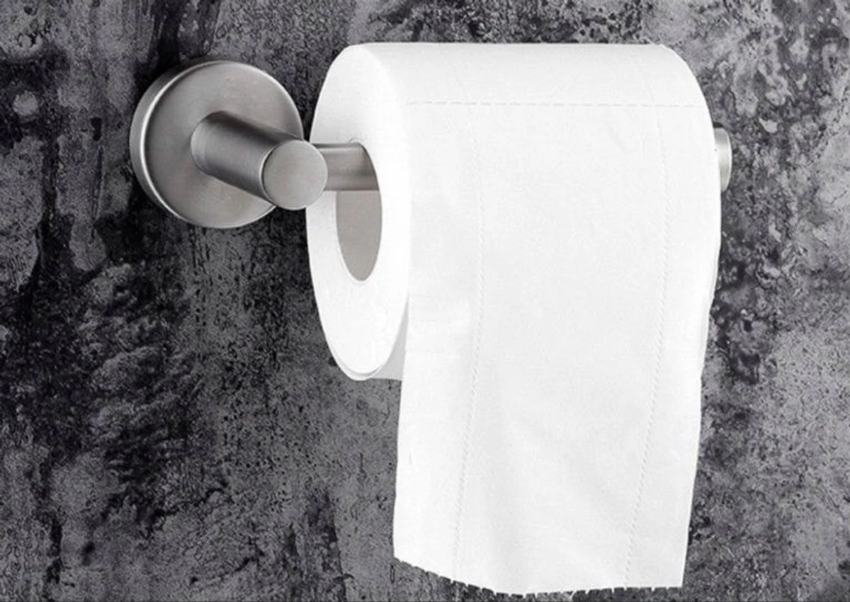 Tualetinis popierius turi būti pakabintas ant laikiklio su savimi higienai.