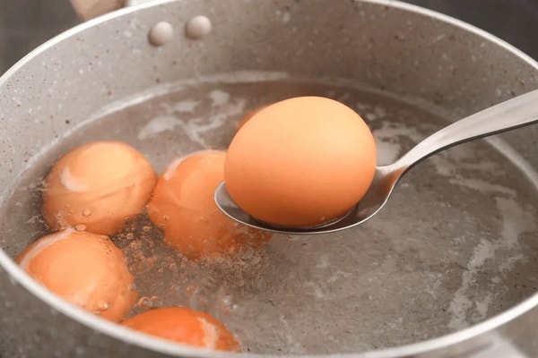 Kaip išvirti kiaušinius