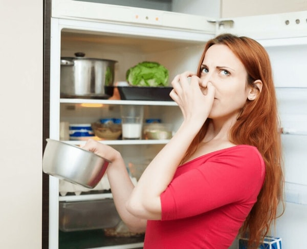 Kaip pašalinti nemalonų kvapą šaldytuve